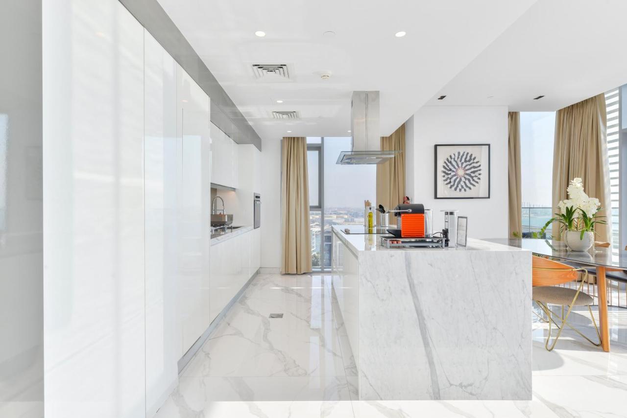 Luxe 3 Bedroom Oceanfront Apartment In The Heart Of Bluewaters Island Dubaj Zewnętrze zdjęcie