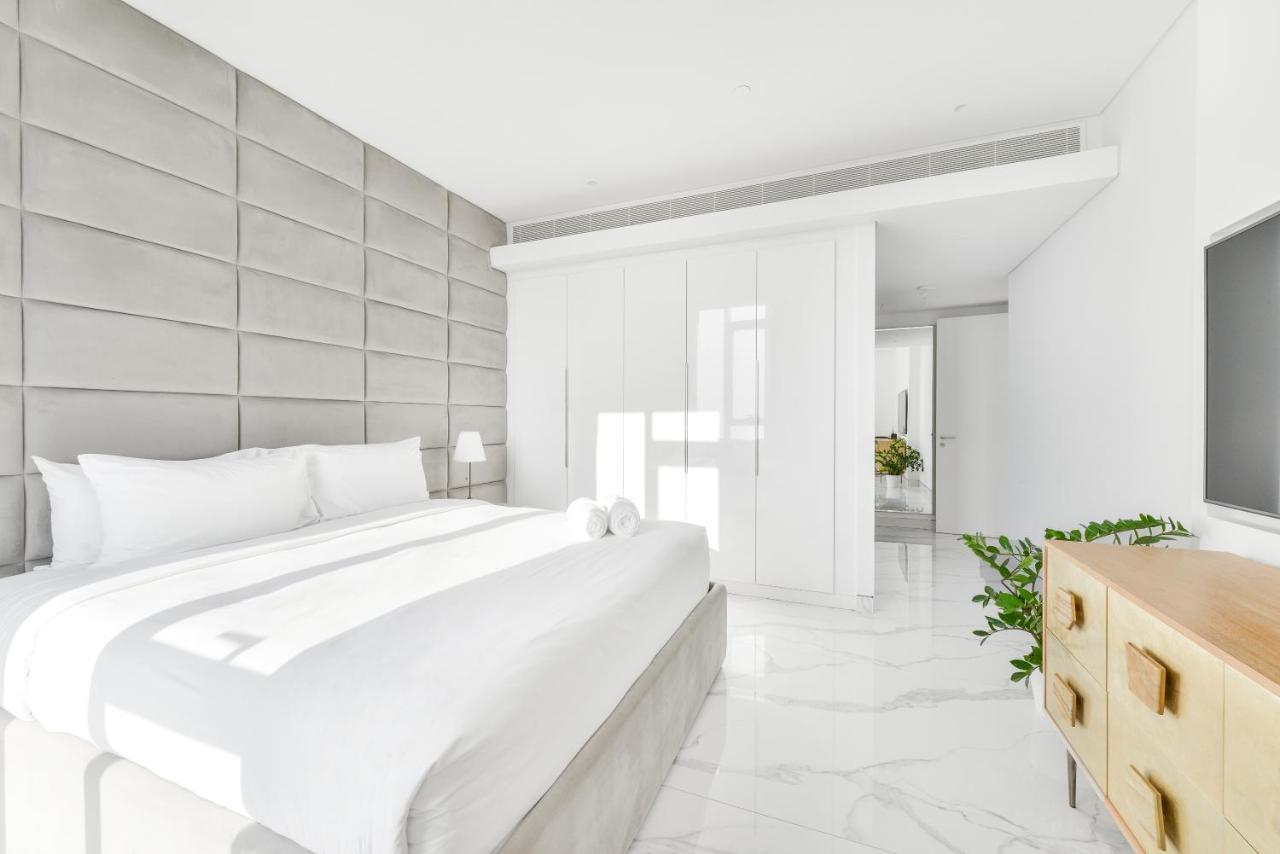 Luxe 3 Bedroom Oceanfront Apartment In The Heart Of Bluewaters Island Dubaj Zewnętrze zdjęcie