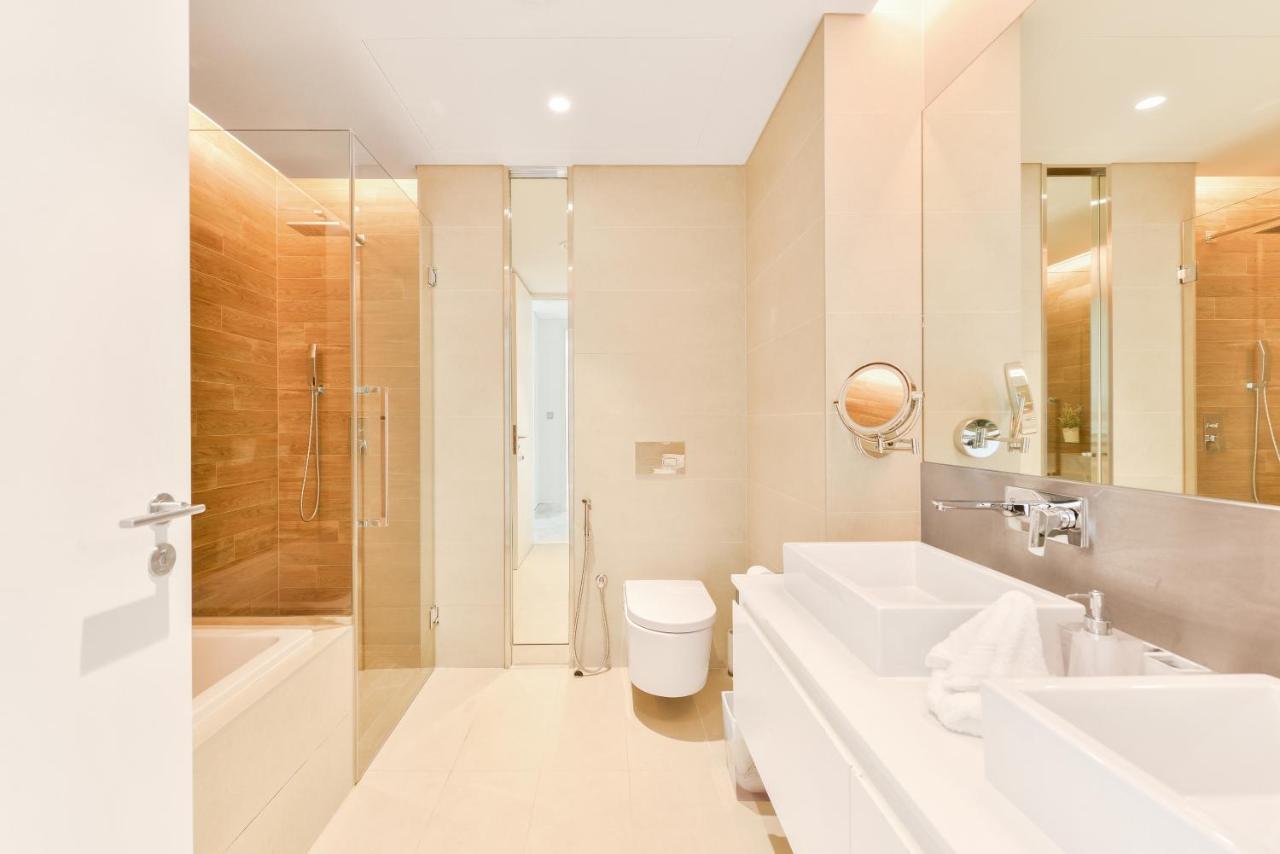 Luxe 3 Bedroom Oceanfront Apartment In The Heart Of Bluewaters Island Dubaj Zewnętrze zdjęcie